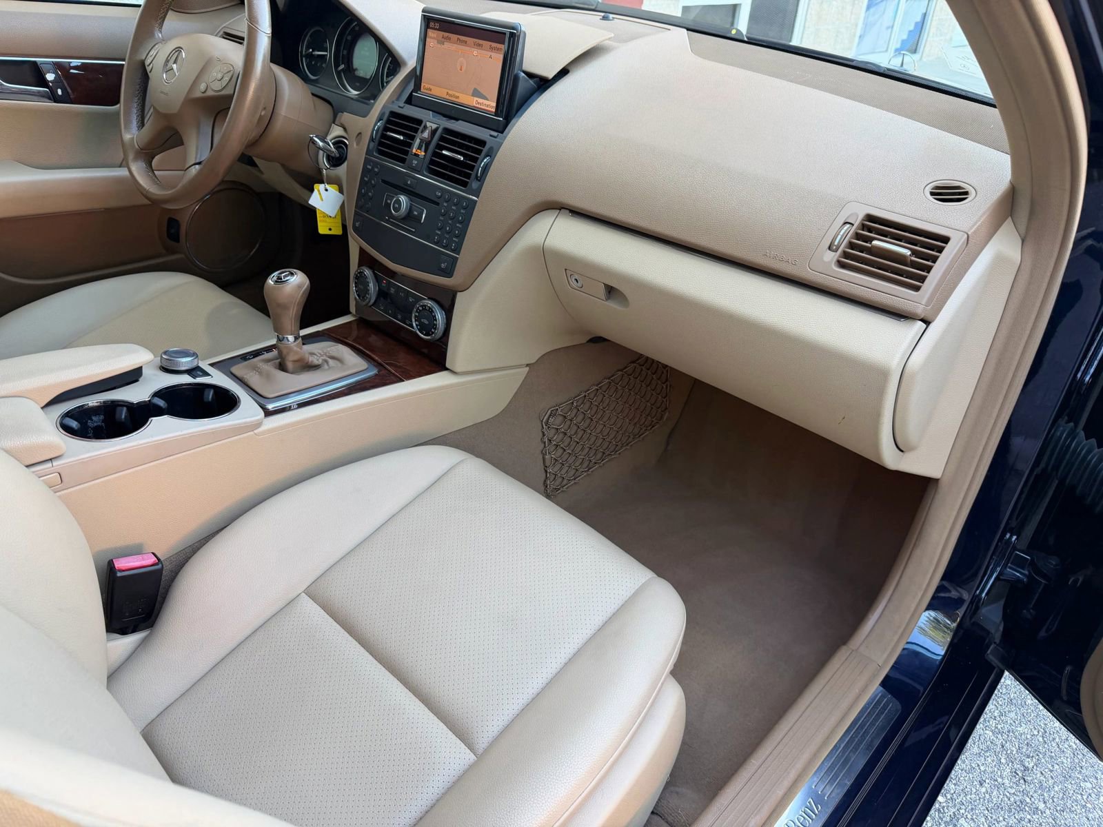 Used 2008 Mercedes-Benz C 300 Sedan image 34