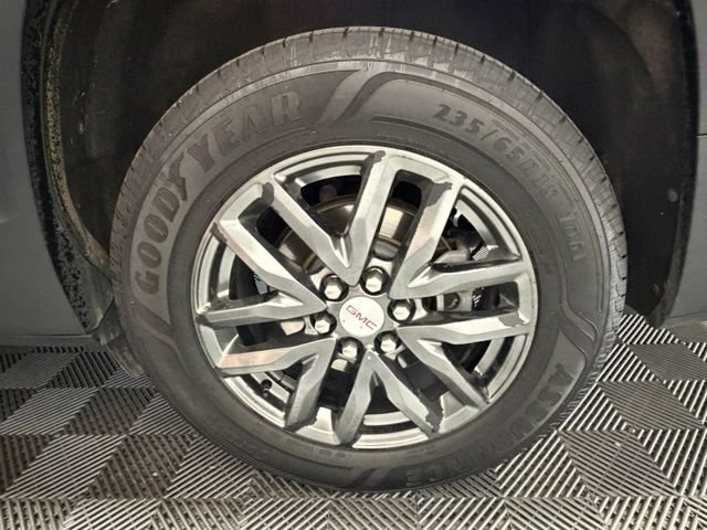 Used 2017 GMC Acadia SLT AWD/4WD image 44