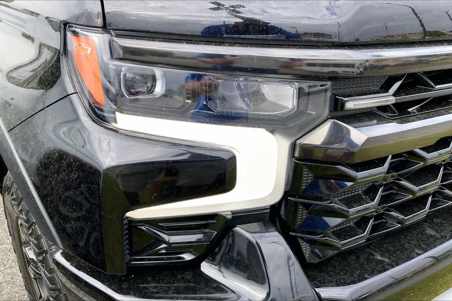 Used 2023 Chevrolet Silverado 1500 ZR2 w/ Technology Package image 26
