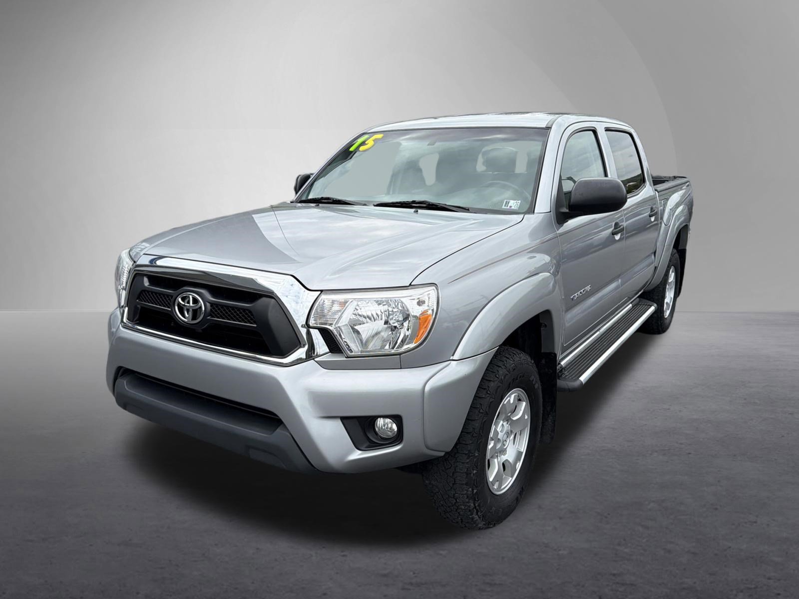 Used 2015 Toyota Tacoma 4x4 Double Cab w/ SR5 Package image 10