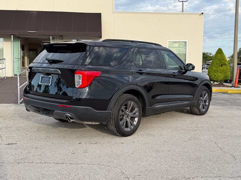 Used 2023 Ford Explorer XLT w/ Equipment Group 202A RWD image 5