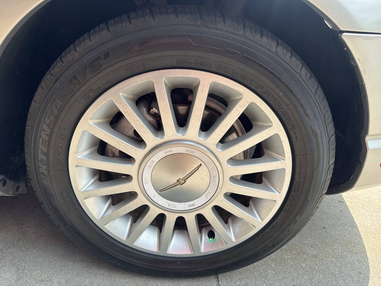Used 2004 Ford Thunderbird RWD image 30