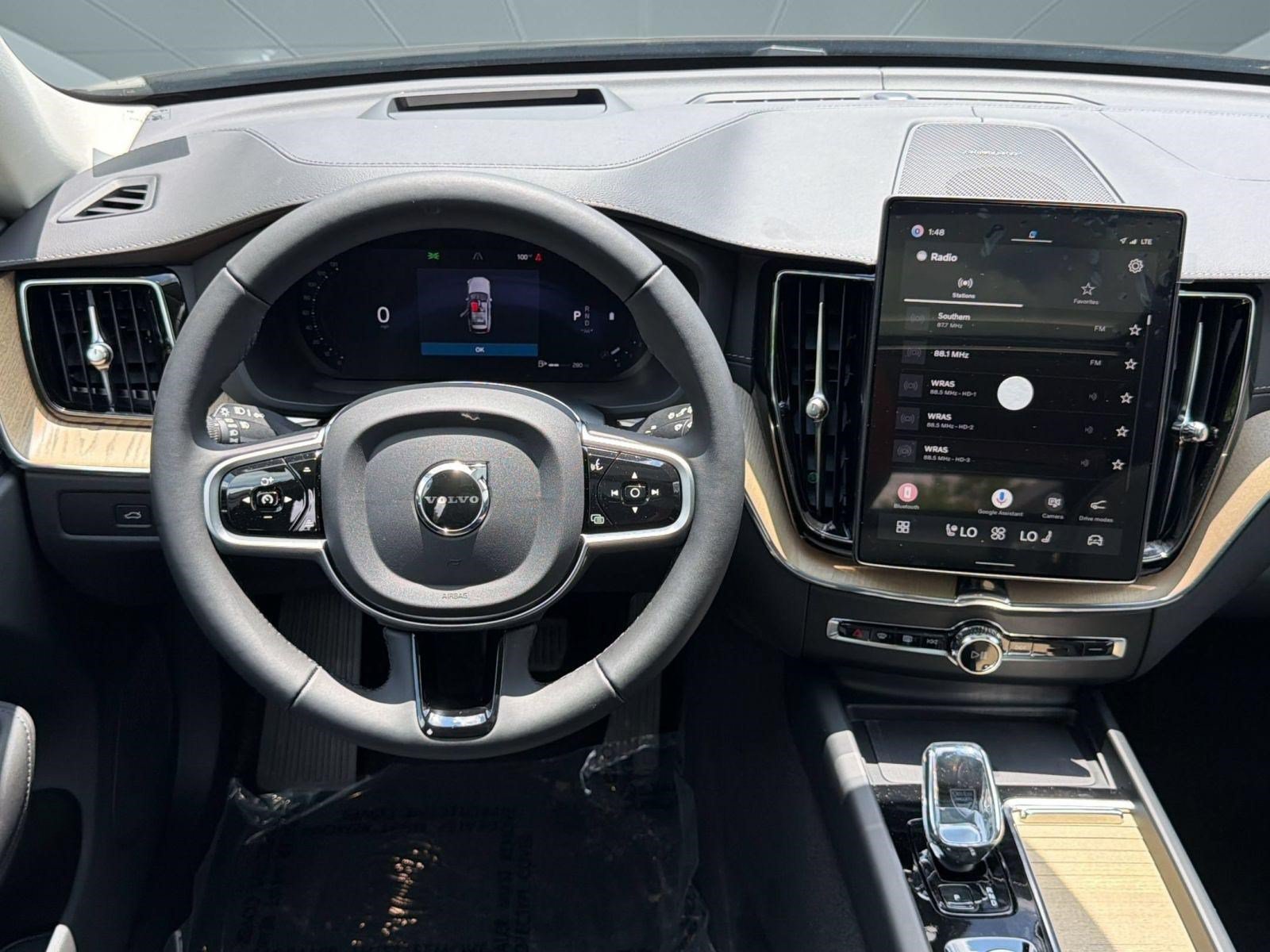 New 2026 Volvo XC60 B5 Ultra w/ Climate Package AWD/4WD image 29