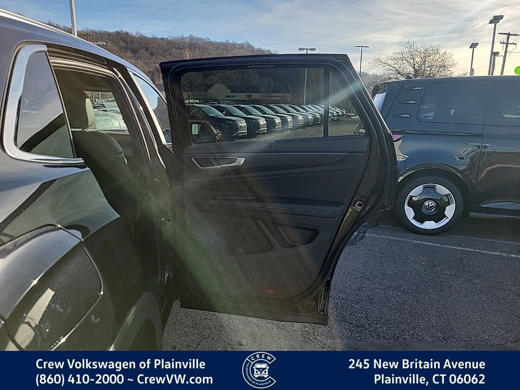 New 2026 Volkswagen Atlas Cross Sport SEL image 43