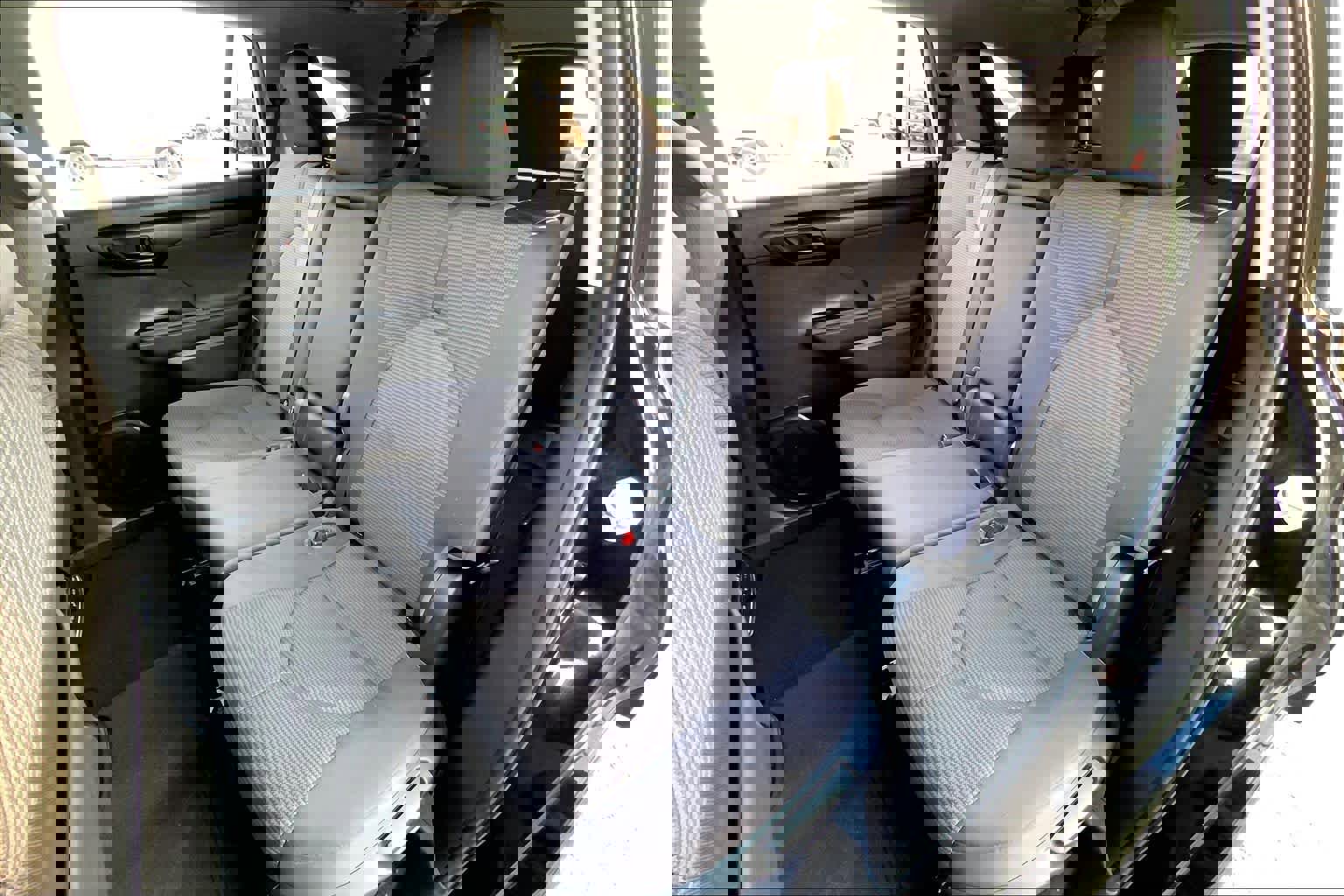 Used 2023 Toyota Highlander LE image 19