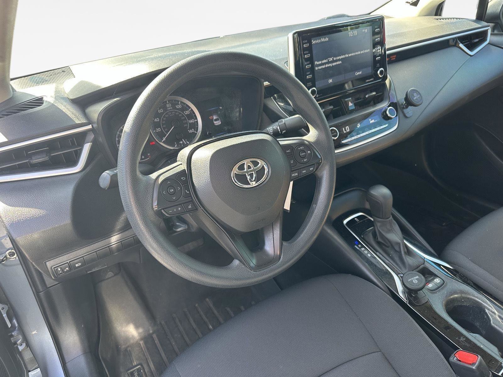 Used 2021 Toyota Corolla LE image 11