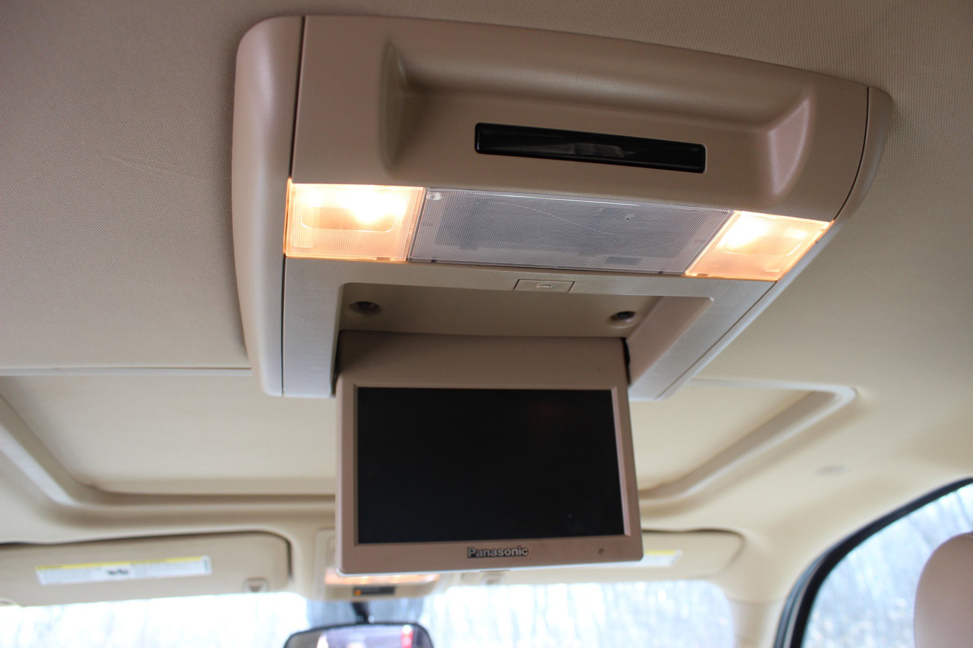 Used 2011 GMC Yukon Denali image 36