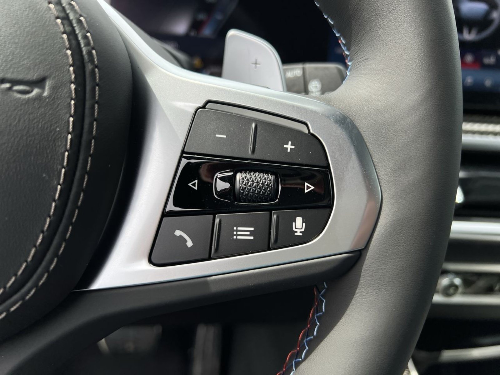 New 2026 BMW X7 M60i AWD/4WD image 30