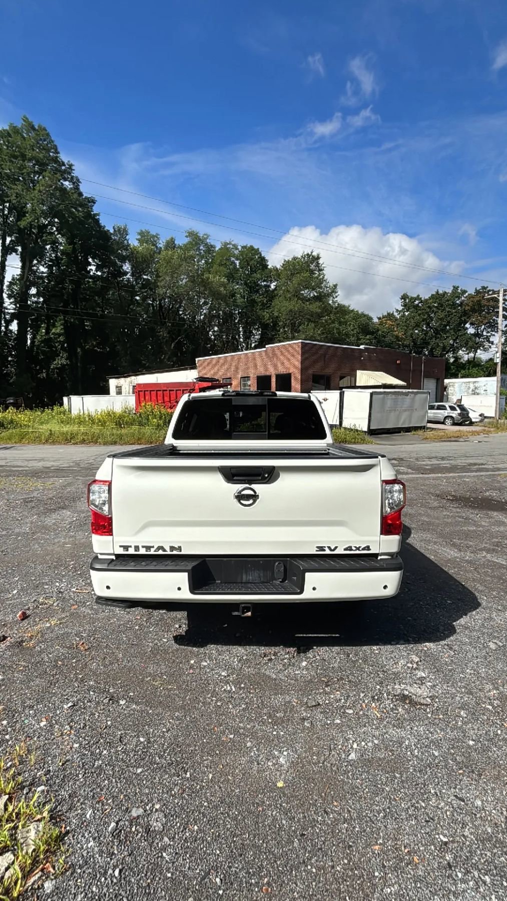 Used 2021 Nissan Titan SV w/ SV Convenience Package image 6