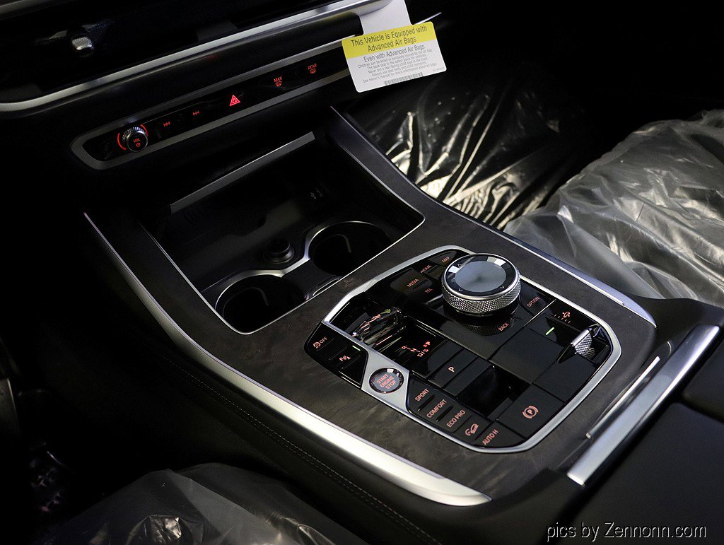 Used 2026 BMW X7 xDrive40i w/ Executive Package image 26