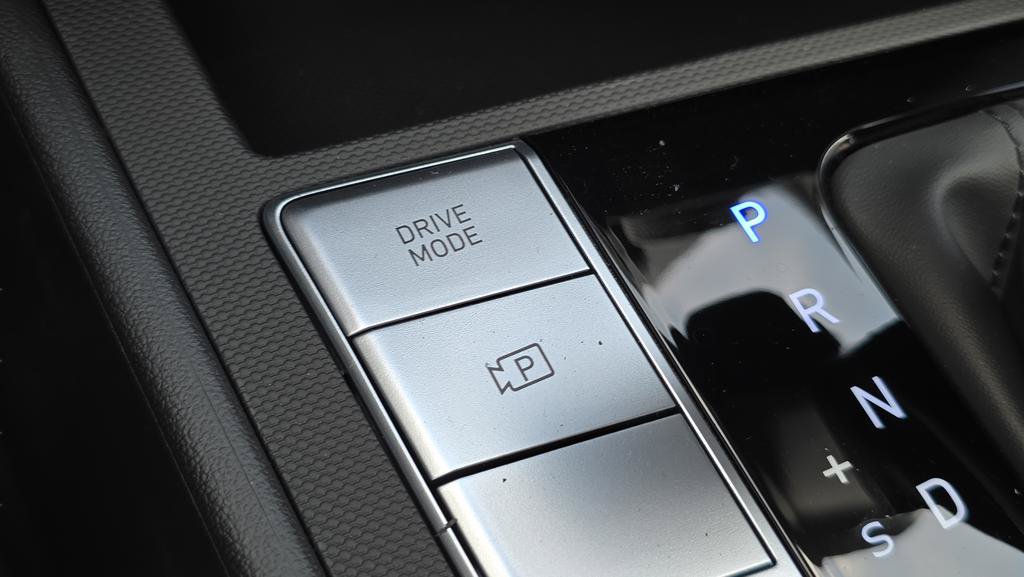 New 2026 Hyundai Elantra SE FWD image 31