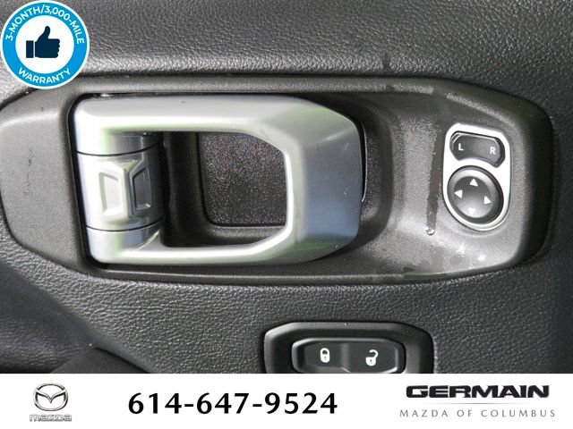Used 2019 Jeep Wrangler Unlimited Rubicon w/ Cold Weather Group AWD/4WD image 27