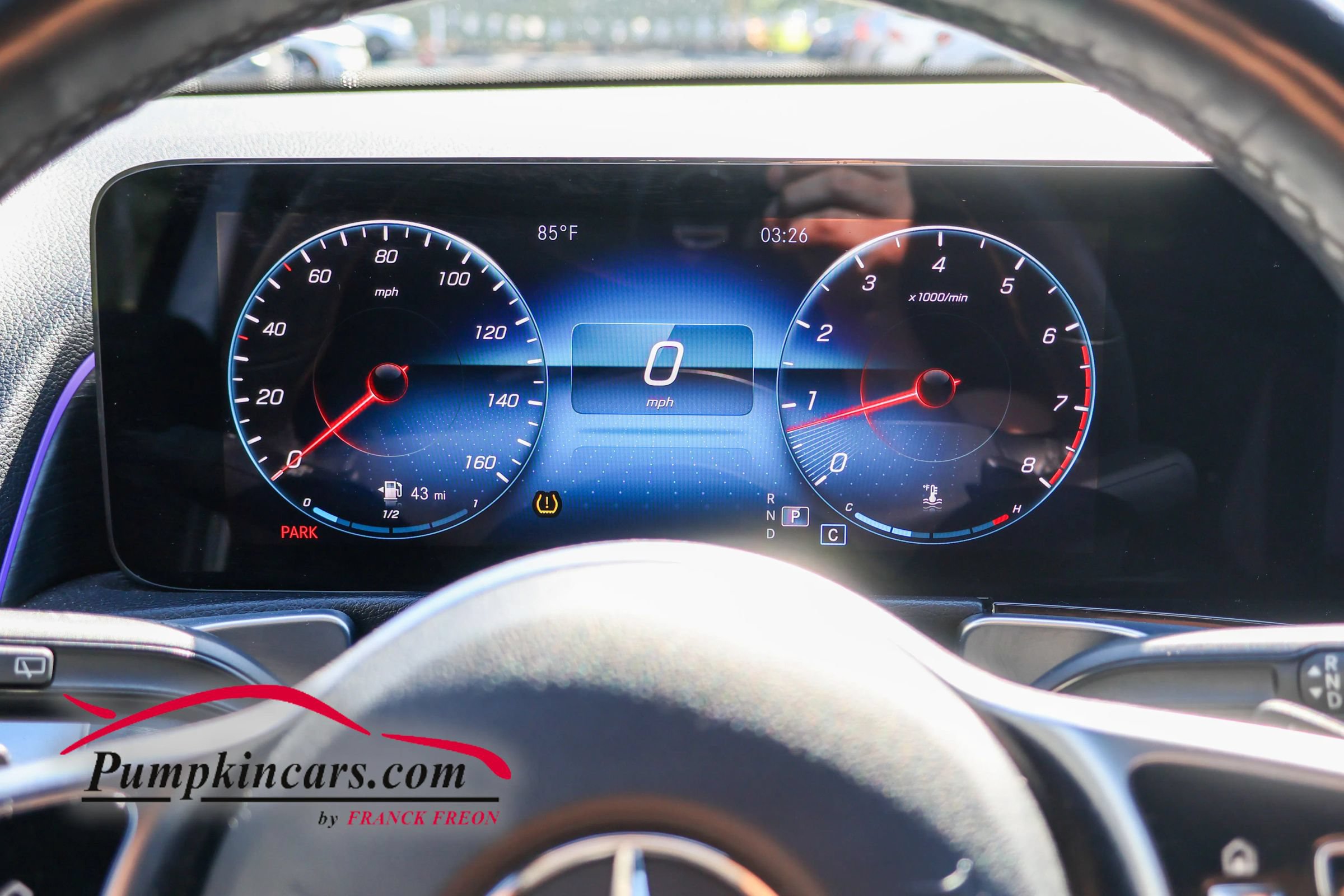 Used 2023 Mercedes-Benz GLB 250 4MATIC w/ Premium Package image 28