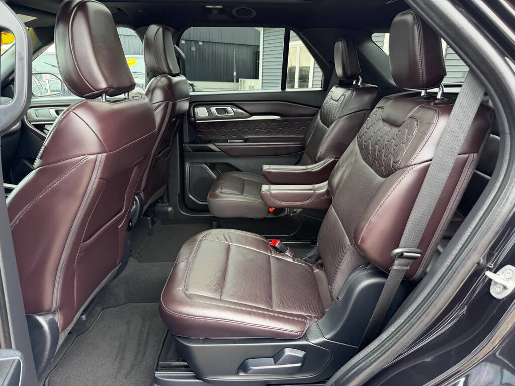 Used 2025 Ford Explorer Platinum w/ LUX Leather Package image 37