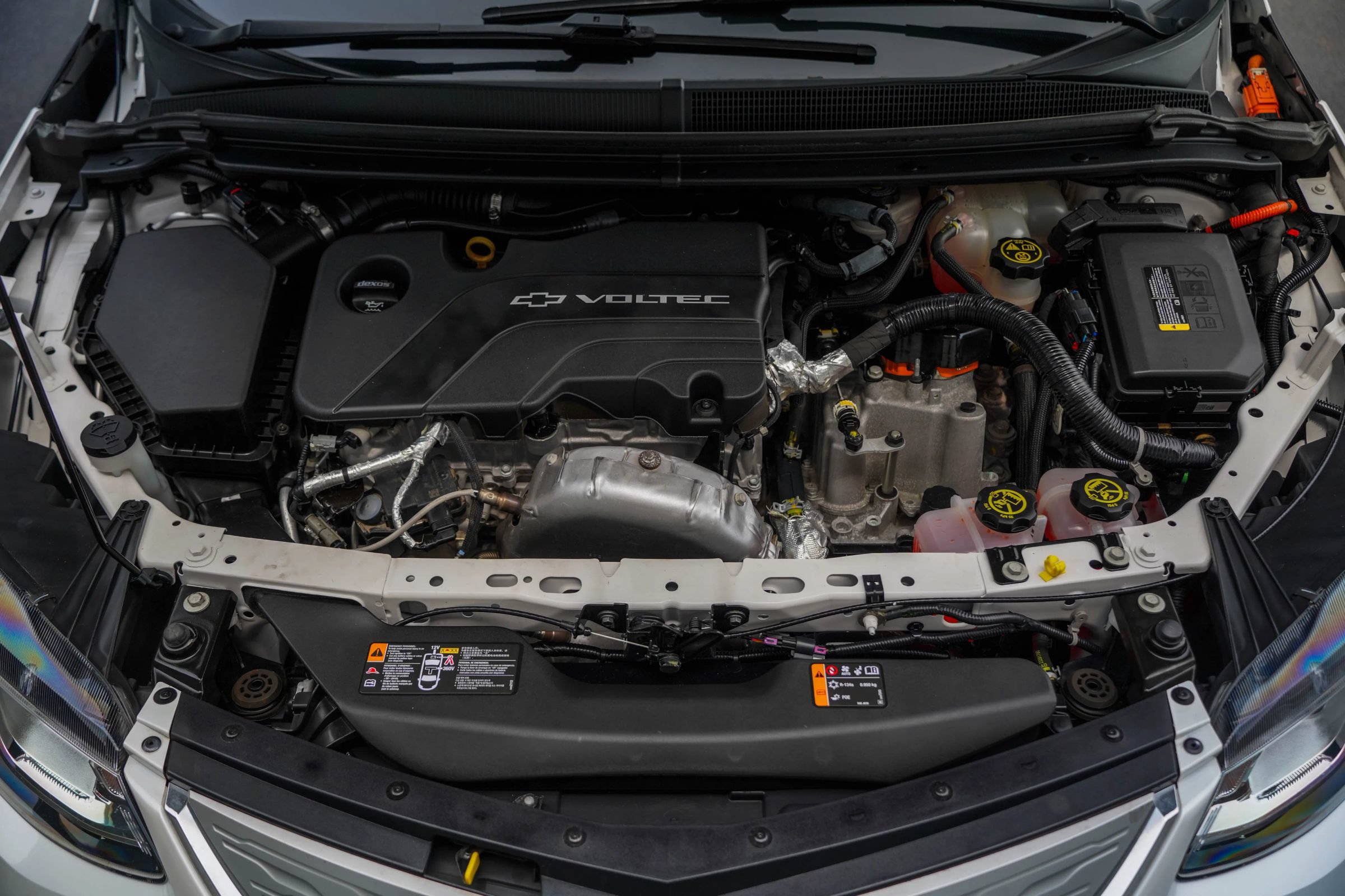 Used 2018 Chevrolet Volt Premier w/ Driver Confidence Package FWD image 33