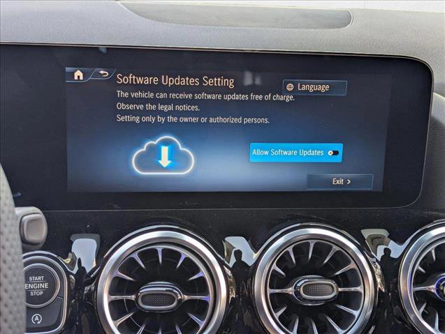 New 2025 Mercedes-Benz GLA 250 image 11