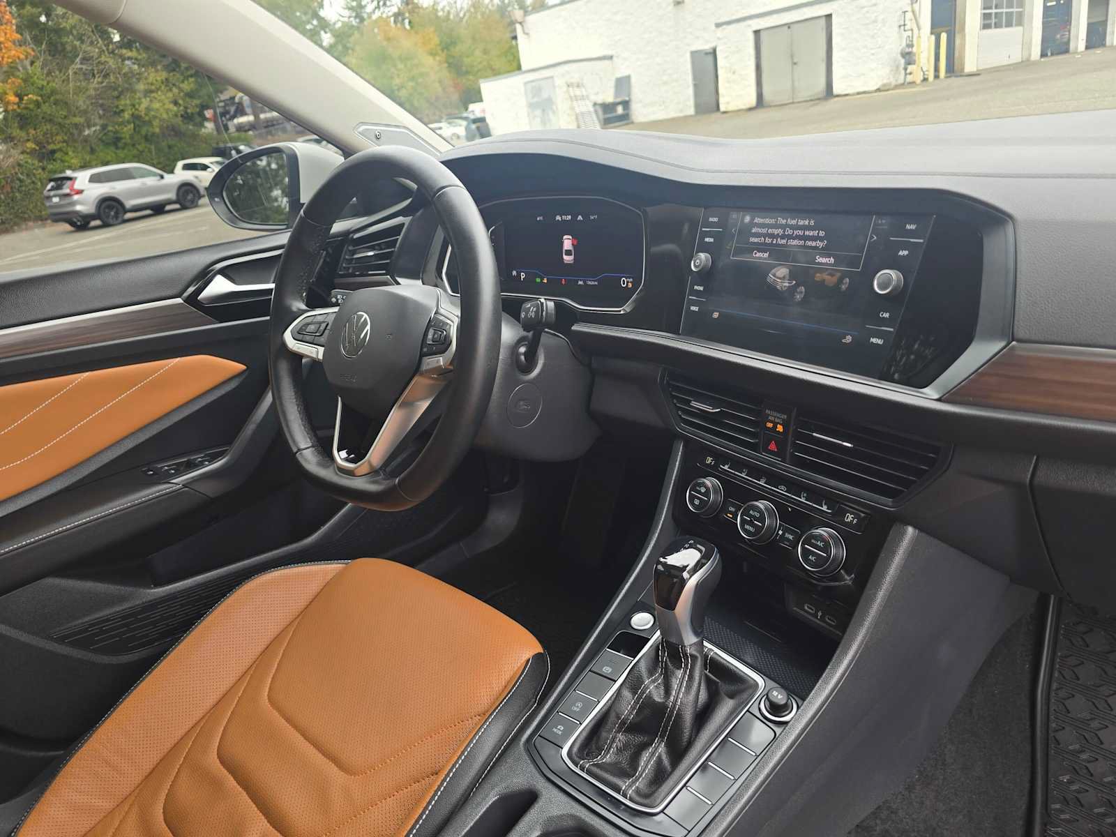 Used 2024 Volkswagen Jetta SEL FWD image 10