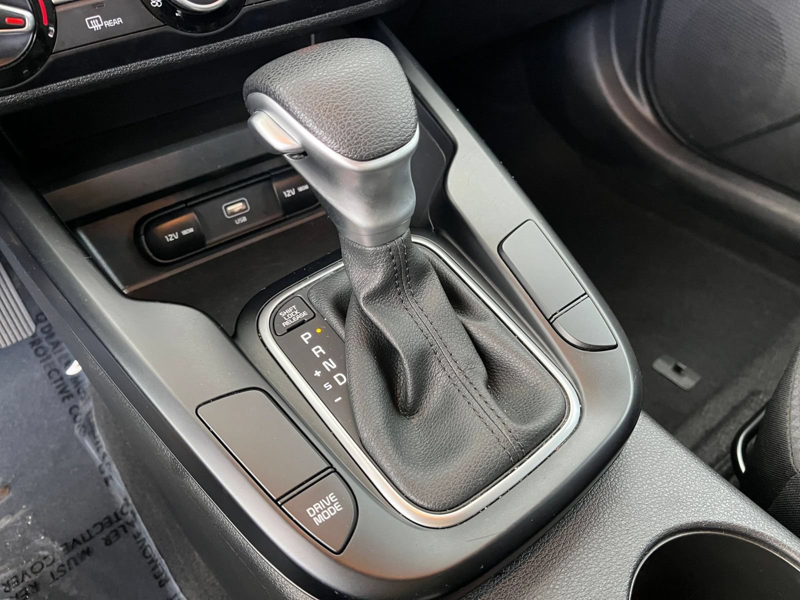 Used 2025 Kia Soul LX w/ LX Technology Package FWD image 40