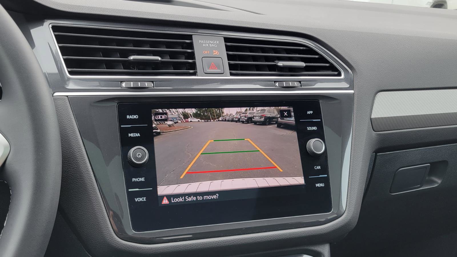 Certified 2023 Volkswagen Tiguan SE w/ Panoramic Sunroof Package image 26