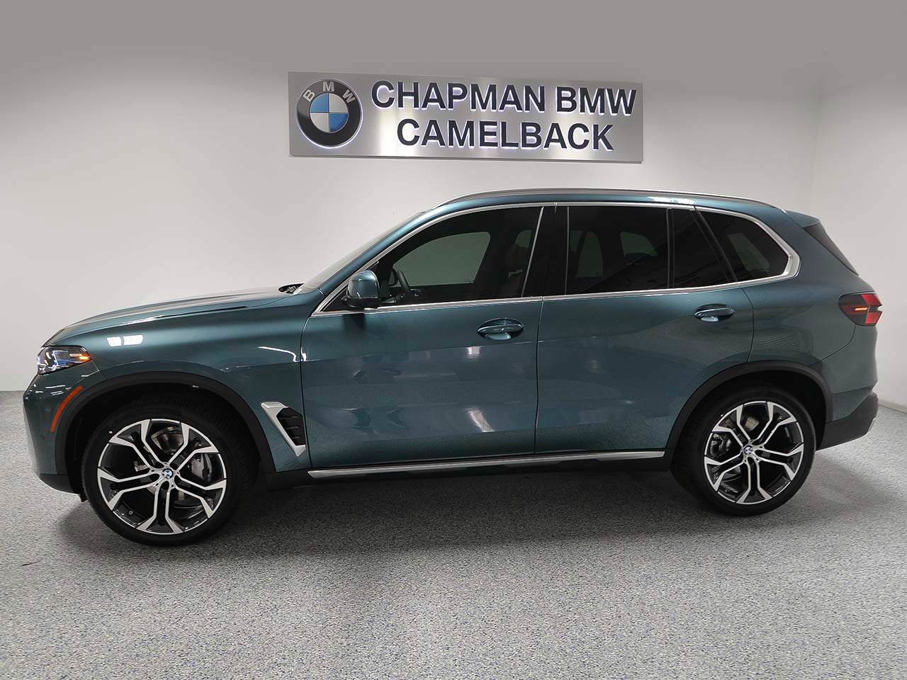 Used 2026 BMW X5 sDrive40i RWD image 3