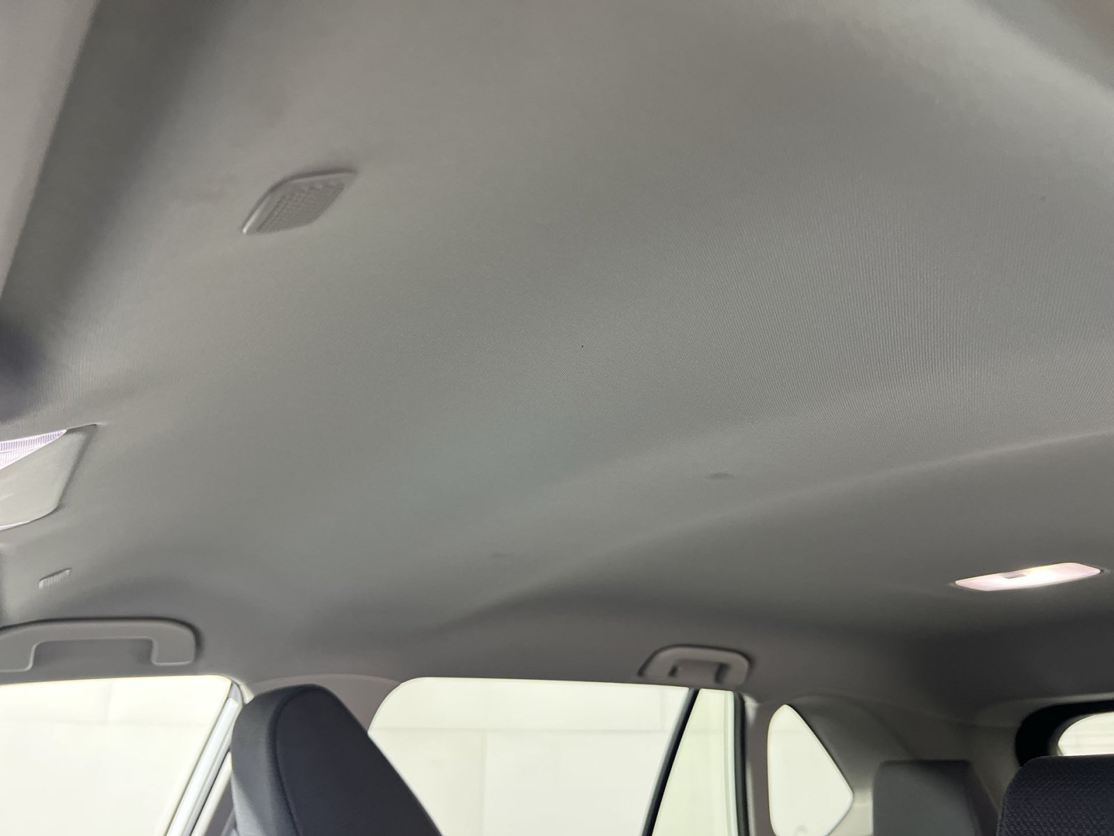 Used 2025 Toyota RAV4 XLE AWD/4WD image 25