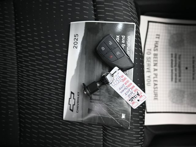 Used 2025 Chevrolet Equinox LT image 10