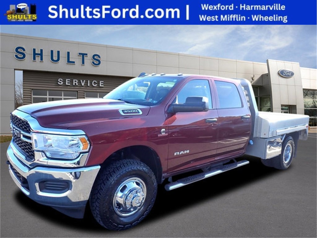 Used 2020 RAM 3500 Tradesman w/ Chrome Appearance Group image 1