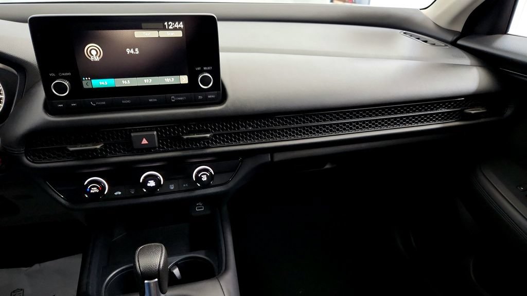 Used 2023 Honda HR-V LX image 32