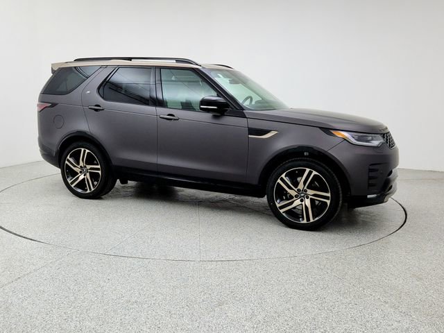 New 2026 Land Rover Discovery Limited Edition AWD/4WD image 3