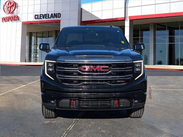 Used 2024 GMC Sierra 1500 AT4 w/ AT4 Premium Package image 3