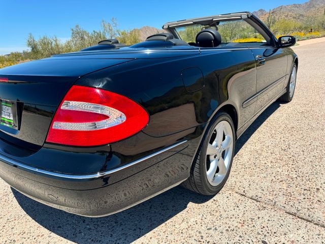 Used 2005 Mercedes-Benz CLK 320 Cabriolet image 29