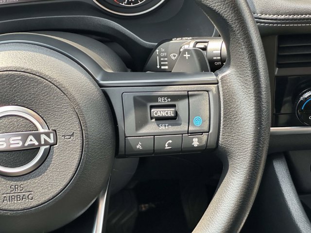 Used 2024 Nissan Rogue SV AWD/4WD image 24
