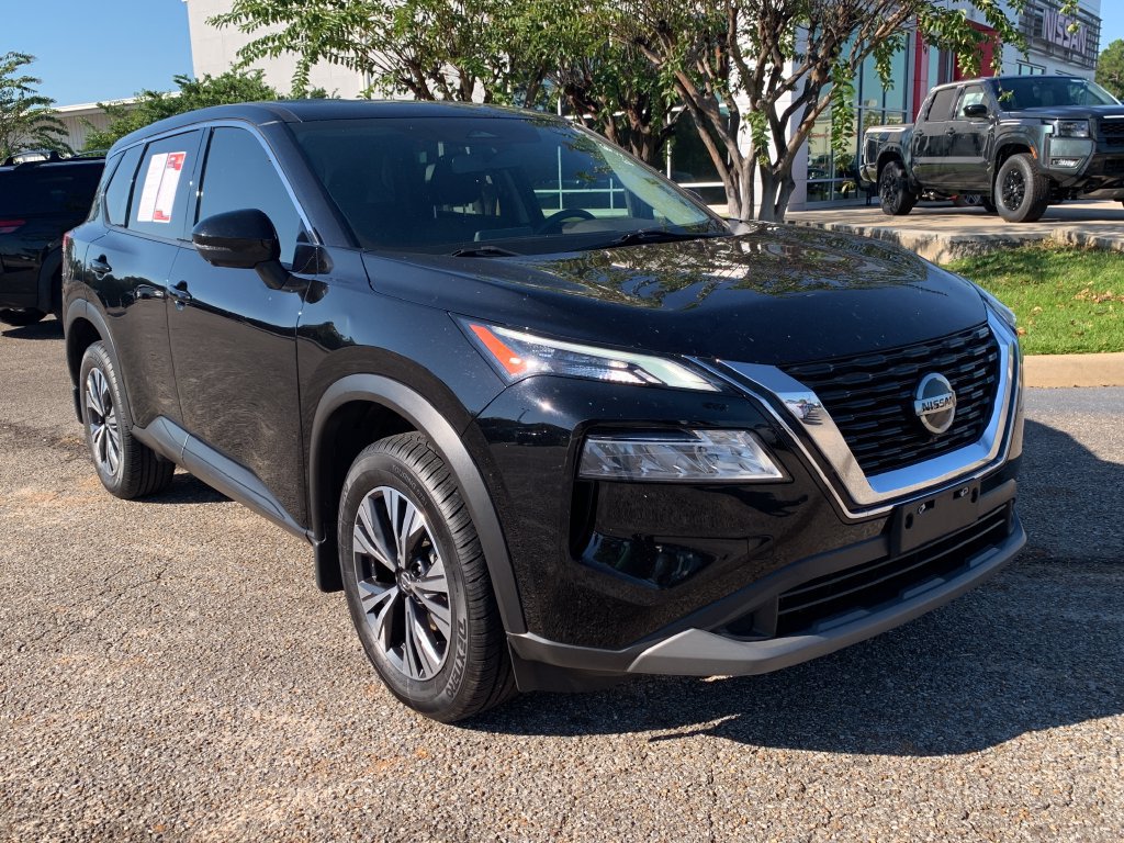 Used 2021 Nissan Rogue SV