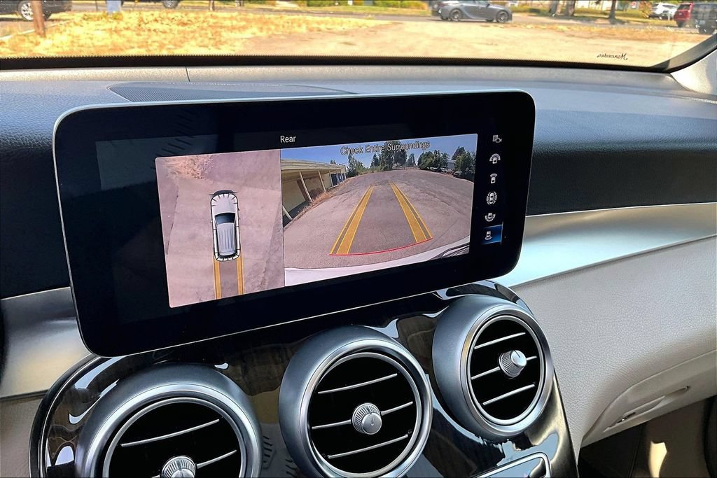 Used 2022 Mercedes-Benz GLC 300 image 29