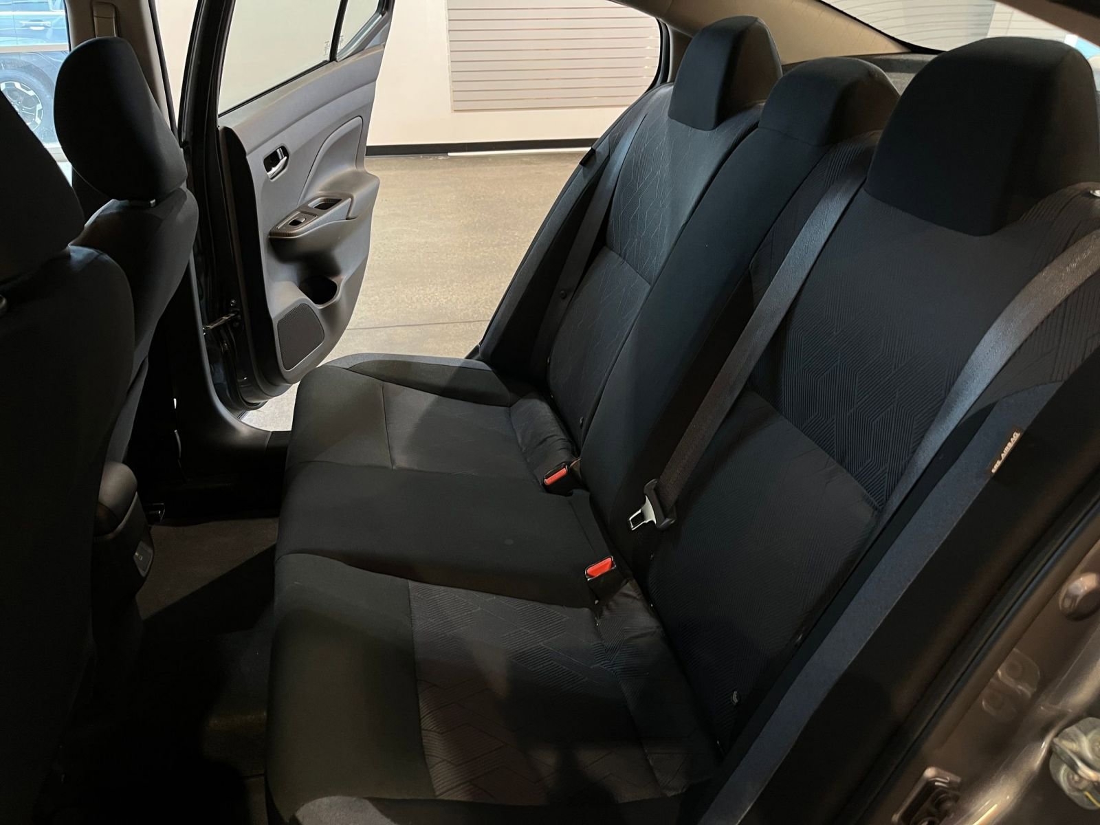 Used 2025 Nissan Versa SV image 38