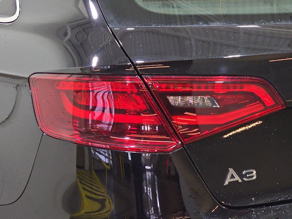 Used 2016 Audi A3 e-tron Premium Plus w/ Premium Plus Package image 34