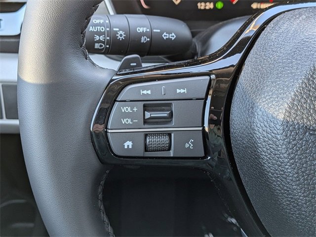 New 2025 Honda Pilot Touring image 13