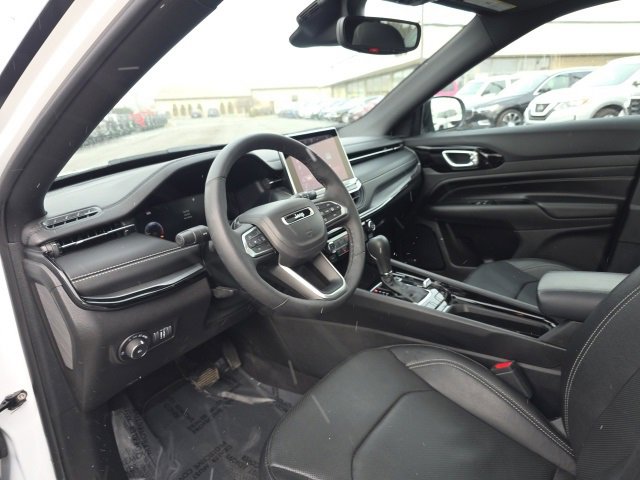 Used 2024 Jeep Compass Limited w/ Driver Assist Group I image 17