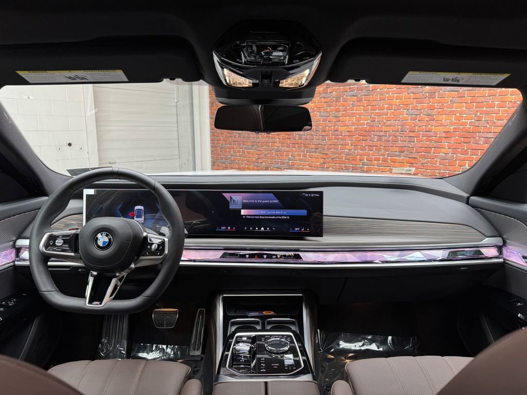 Certified 2025 BMW 760i xDrive w/ Luxury Rear Seating Package image 12