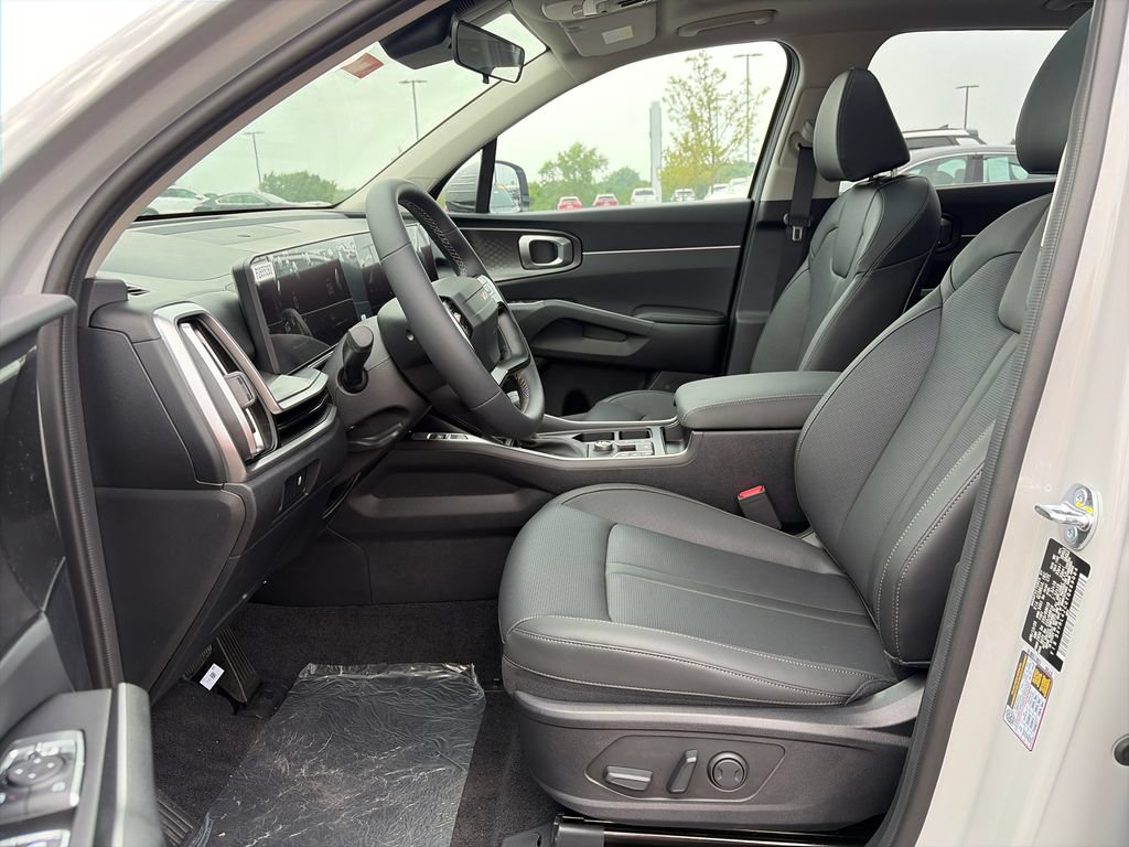 New 2026 Kia Sorento S w/ S Panoramic Sunroof Package FWD image 15