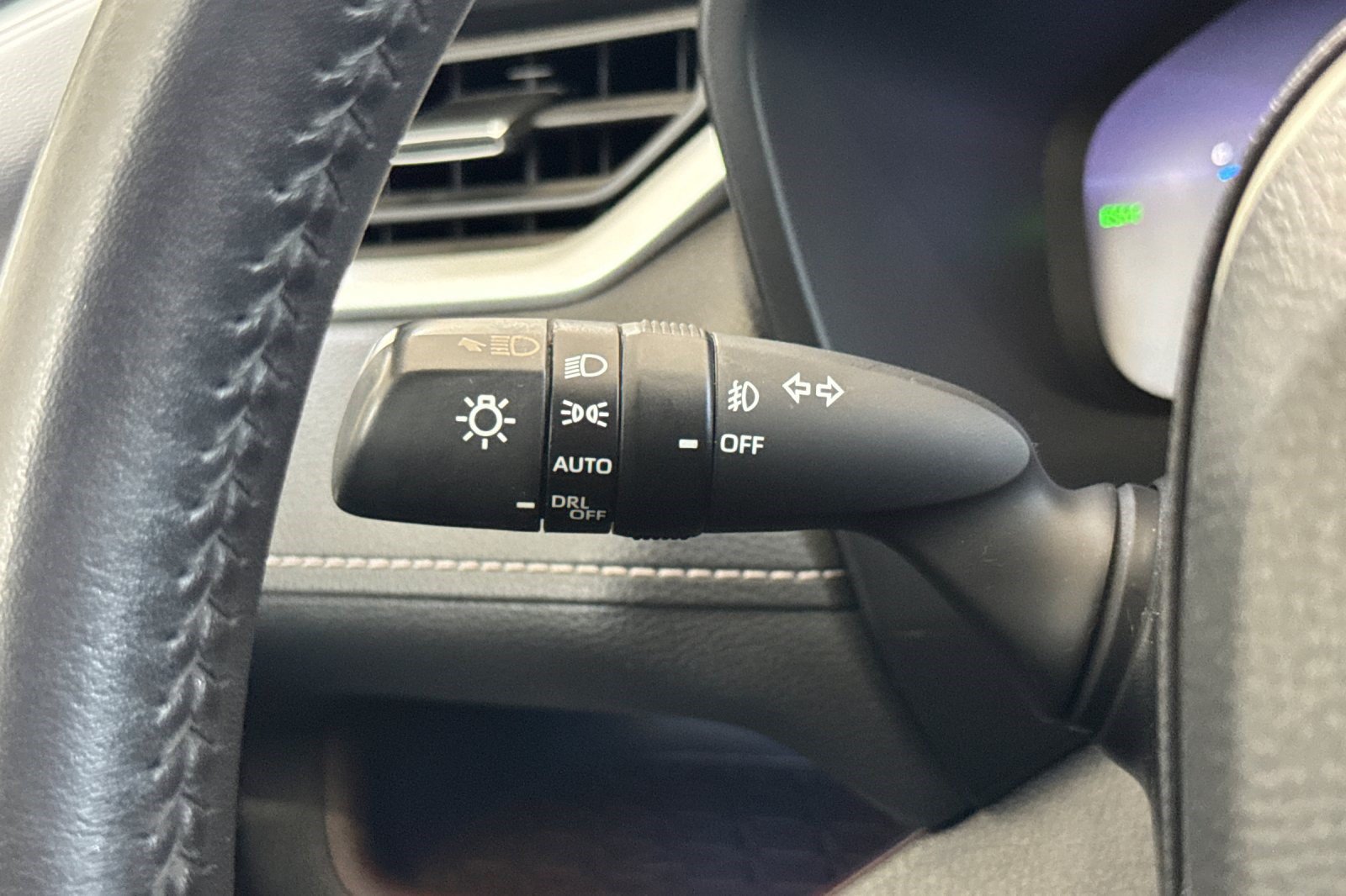 Used 2023 Toyota RAV4 Limited AWD/4WD image 33