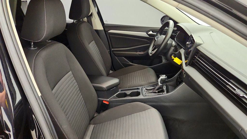 Used 2025 Volkswagen Jetta S FWD image 22