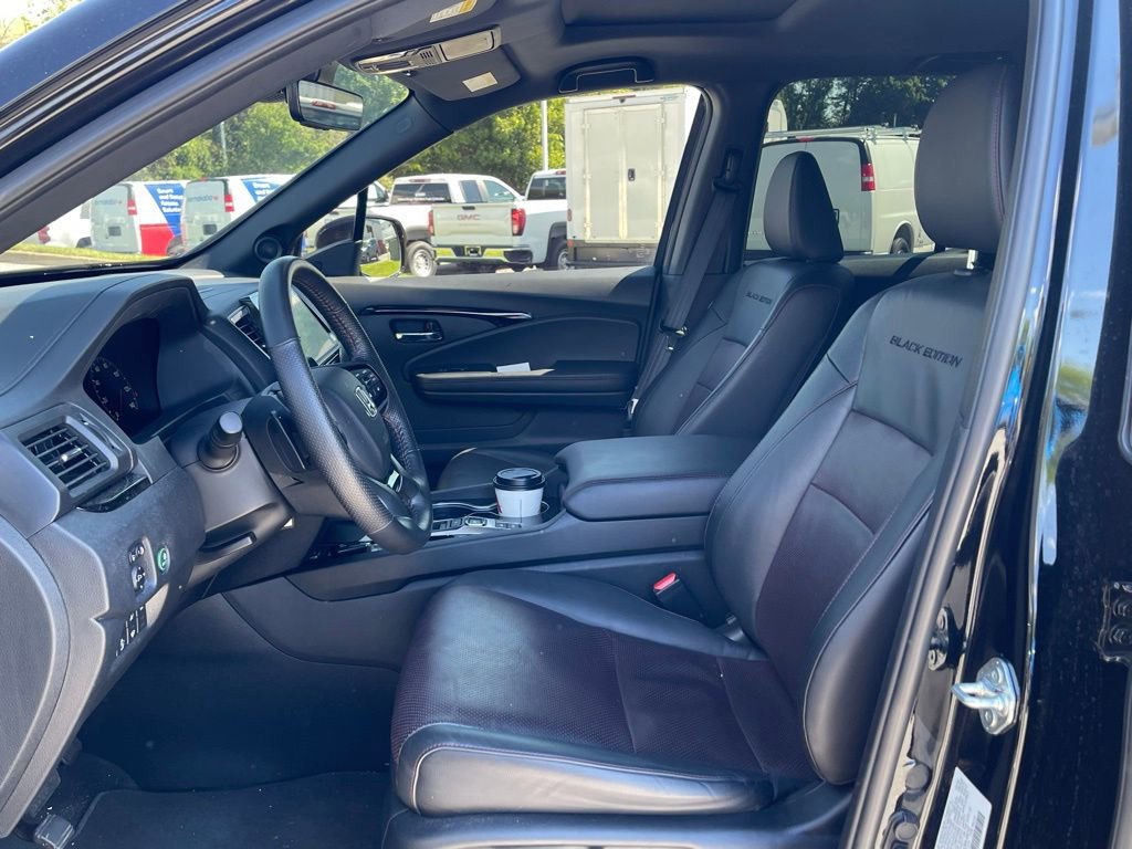 Used 2024 Honda Ridgeline Black Edition image 9