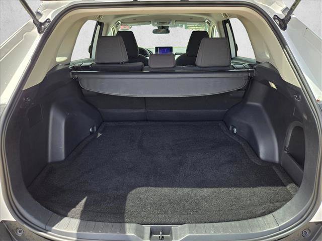Used 2025 Toyota RAV4 LE AWD/4WD image 6