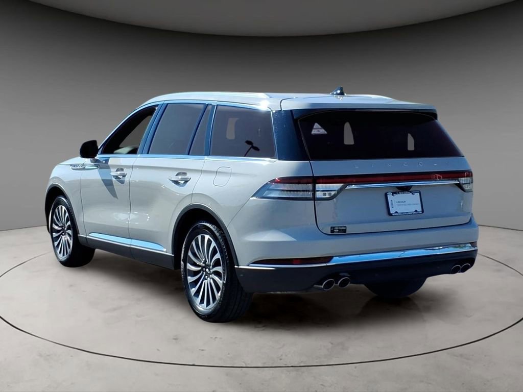 Certified 2023 Lincoln Aviator Reserve w/ Elements Package Plus image 3