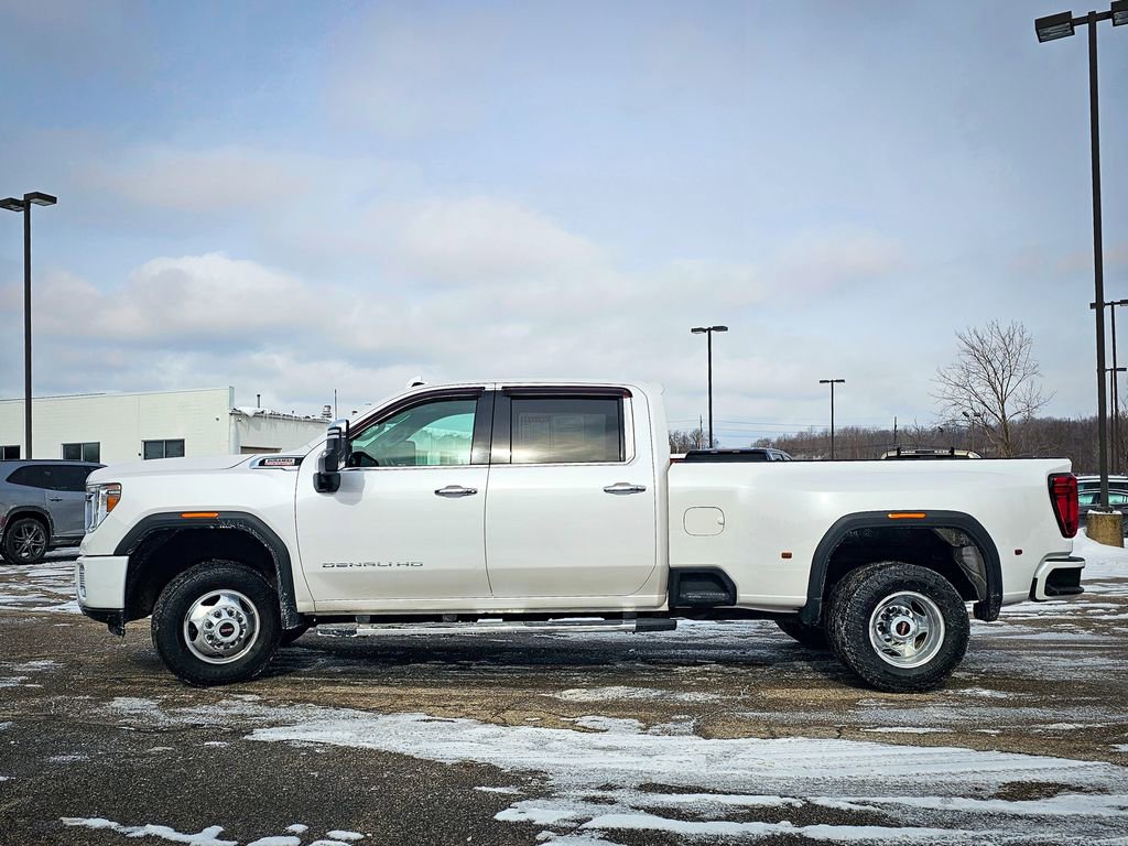 Used 2022 GMC Sierra 3500 Denali image 8