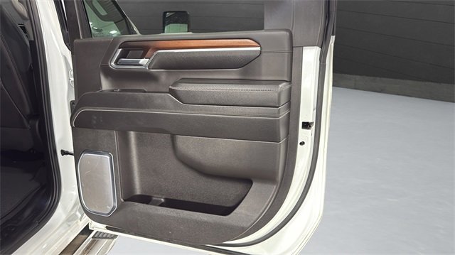 Used 2024 GMC Sierra 3500 Denali image 32