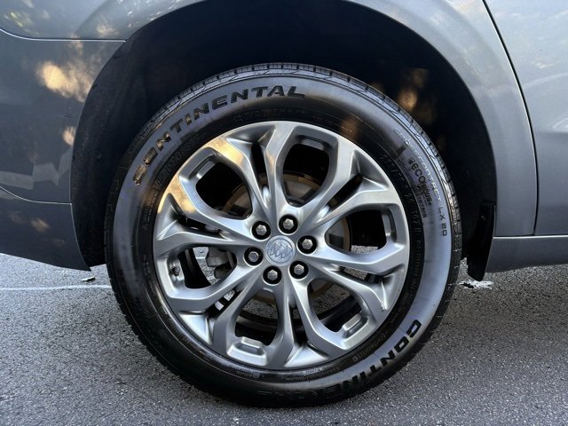 Used 2021 Buick Enclave Avenir w/ Avenir Technology Package image 18