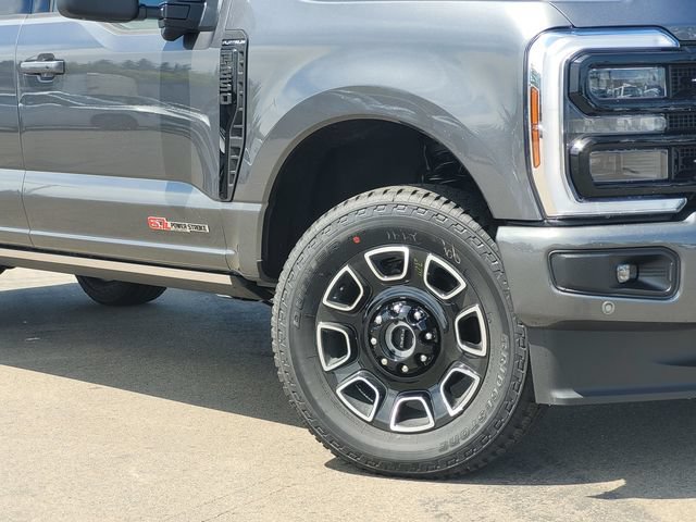 New 2026 Ford F250 Platinum AWD/4WD image 2