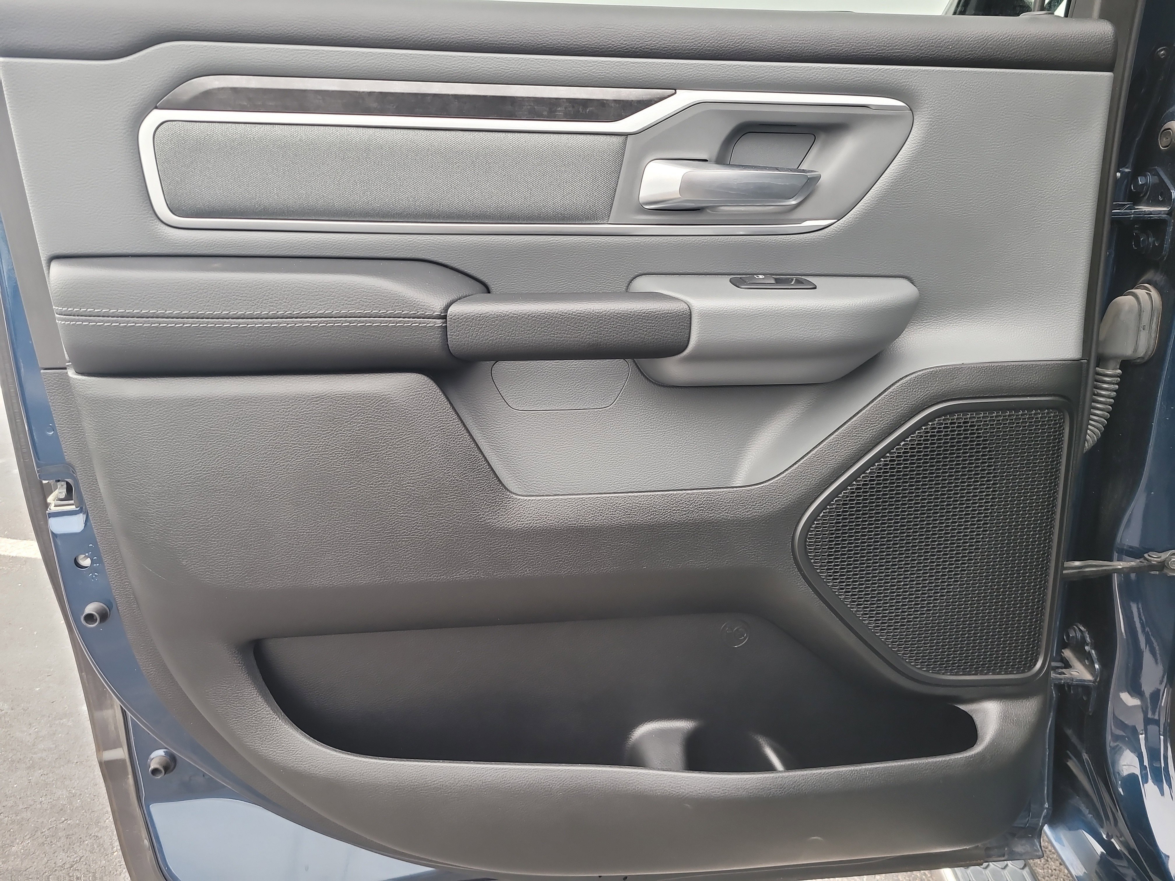 Used 2023 RAM 1500 Big Horn AWD/4WD image 11